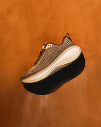 Nike Vomero Plus Off Noir/Pecan/Phantom/Natural