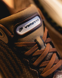 Nike Vomero Plus Off Noir/Pecan/Phantom/Natural