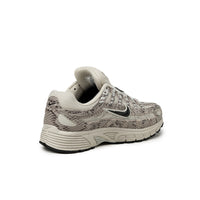 Nike Nike P-6000 SE Snakeskin Light Bone/Light Bone/Black