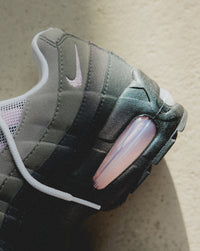 Nike Air Max 95 OG Black/Pink Foam/White/Reflect Silver