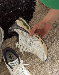 ASICS GEL-Kayano 14 Cream/Obsidian Grey