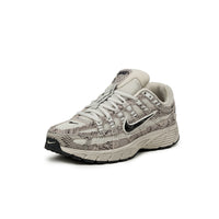Nike Nike P-6000 SE Snakeskin Light Bone/Light Bone/Black
